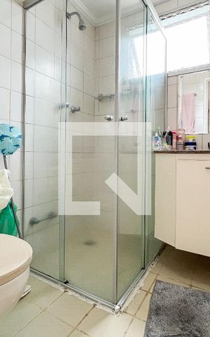 Apartamento para alugar com 75m², 2 quartos e 2 vagasBanheiro do Quarto 1