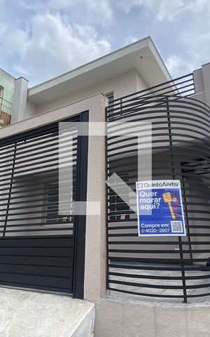 Casa à venda com 310m², 5 quartos e 4 vagasFachada