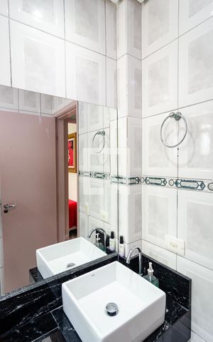 Apartamento à venda com 58m², 2 quartos e 2 vagas Apartamento à venda com 58m², 2 quartos e 2 vagasBanheiro Social