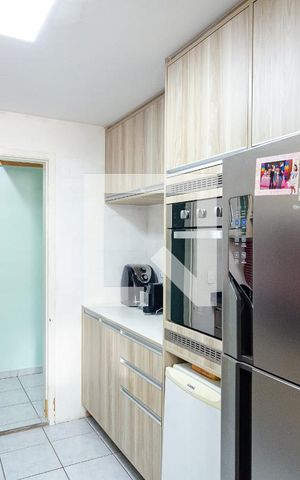 Apartamento à venda com 58m², 2 quartos e 2 vagas Apartamento à venda com 58m², 2 quartos e 2 vagasCozinha
