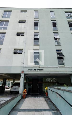 Apartamento à venda com 58m², 2 quartos e 2 vagas Apartamento à venda com 58m², 2 quartos e 2 vagasEntrada