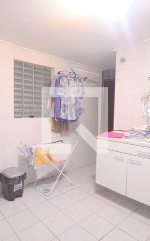 Casa à venda com 460m², 3 quartos e 4 vagasÁrea de Serviço