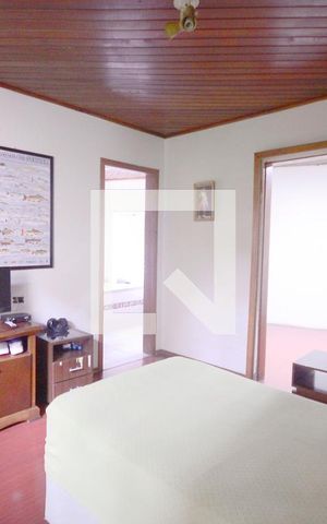 Casa à venda com 460m², 3 quartos e 4 vagasQuarto 3 - Suite
