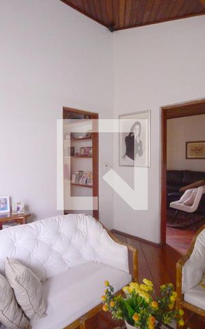 Casa à venda com 460m², 3 quartos e 4 vagasSala 2