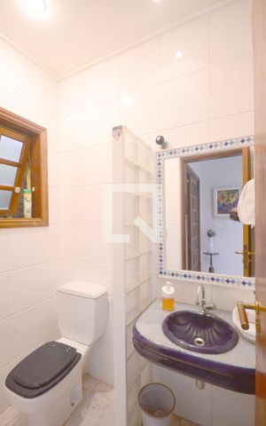 Casa à venda com 460m², 3 quartos e 4 vagasLavabo