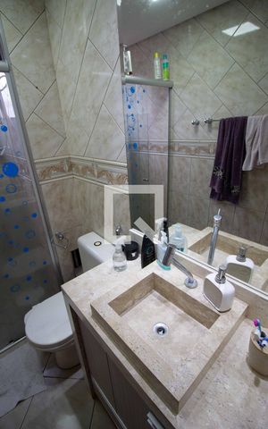 Apartamento para alugar com 48m², 2 quartos e 1 vaga Apartamento para alugar com 48m², 2 quartos e 1 vagaBanheiro