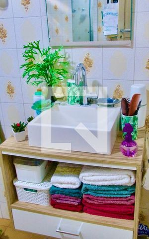 Casa à venda com 300m², 6 quartos e 2 vagas Casa à venda com 300m², 6 quartos e 2 vagasQuarto