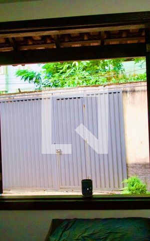 Casa à venda com 300m², 6 quartos e 2 vagas Casa à venda com 300m², 6 quartos e 2 vagasSuíte anexo