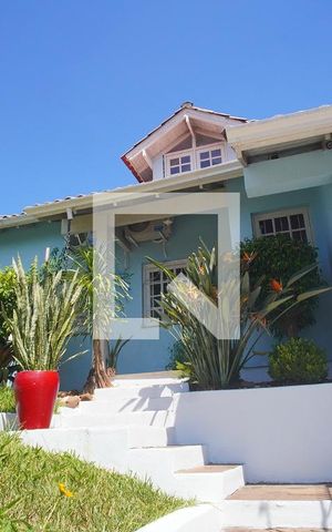 Casa à venda com 125m², 3 quartos e 2 vagasPátio