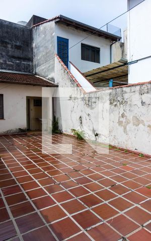Casa para alugar com 110m², 2 quartos e 1 vagaQuintal