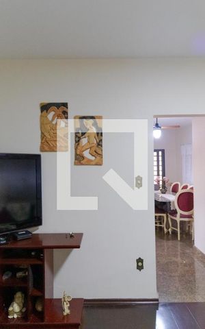 Casa à venda com 212m², 3 quartos e 5 vagasSala 