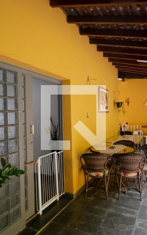 Casa à venda com 212m², 3 quartos e 5 vagasVaranda