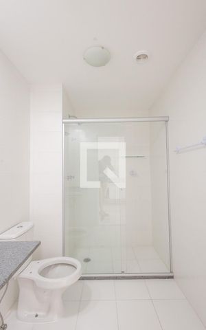 Apartamento à venda com 32m², 1 quarto e 1 vaga Apartamento à venda com 32m², 1 quarto e 1 vagaBanheiro Social
