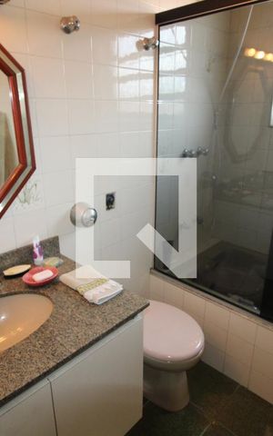 Casa à venda com 250m², 2 quartos e 3 vagasBanheiro Suite