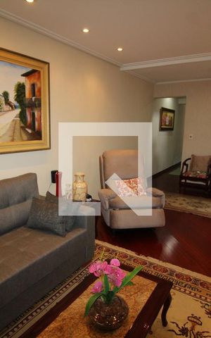 Casa à venda com 250m², 2 quartos e 3 vagasSala