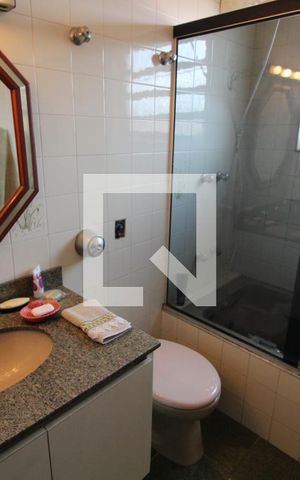Casa à venda com 250m², 2 quartos e 3 vagasBanheiro Suite
