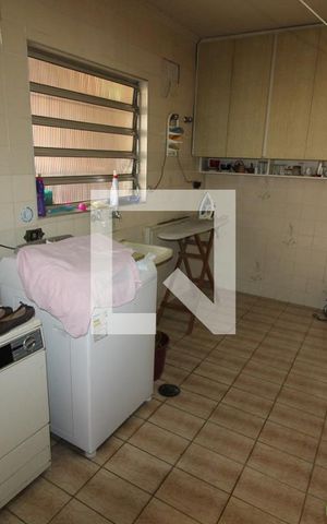 Casa à venda com 250m², 2 quartos e 3 vagasÁrea de Serviço