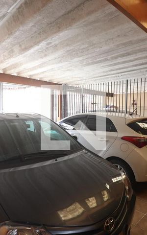 Casa à venda com 169m², 4 quartos e 2 vagasGaragem