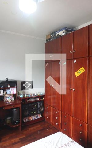Casa à venda com 169m², 4 quartos e 2 vagasQuarto 3