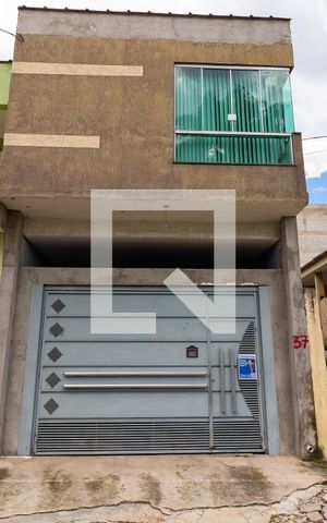 Casa para alugar com 100m², 3 quartos e 2 vagas Casa para alugar com 100m², 3 quartos e 2 vagasFachada