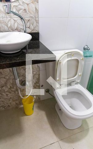 Casa para alugar com 100m², 3 quartos e 2 vagas Casa para alugar com 100m², 3 quartos e 2 vagasBanheiro da Suíte