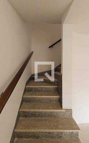 Casa à venda com 180m², 2 quartos e 2 vagasSala