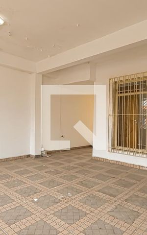 Casa à venda com 180m², 2 quartos e 2 vagasGaragem