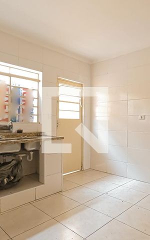 Casa à venda com 180m², 2 quartos e 2 vagasCozinha