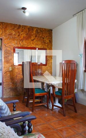 Casa à venda com 300m², 9 quartos e 4 vagasSala