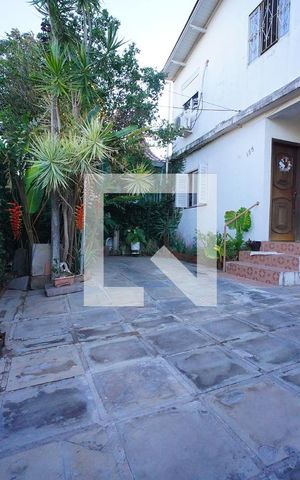 Casa à venda com 300m², 9 quartos e 4 vagasPátio