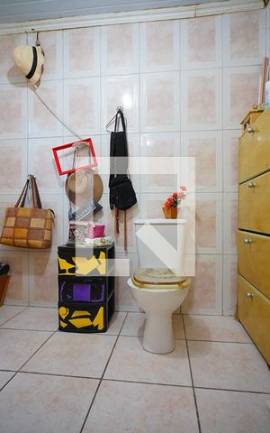 Casa à venda com 300m², 9 quartos e 4 vagasBanheiro suíte