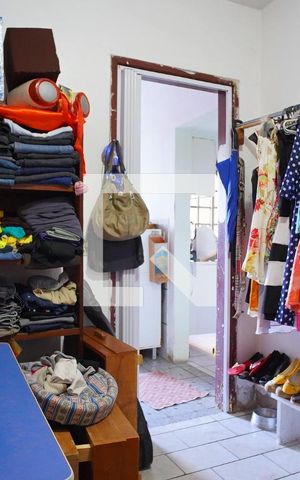 Casa à venda com 300m², 9 quartos e 4 vagasQuarto serviço
