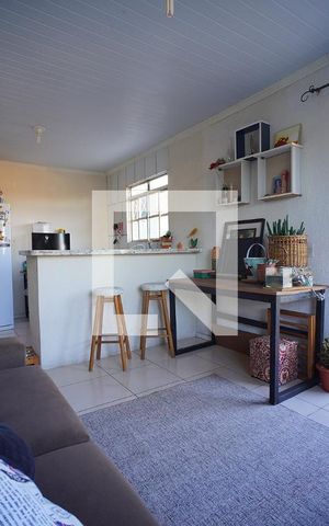 Casa à venda com 300m², 9 quartos e 4 vagasSala