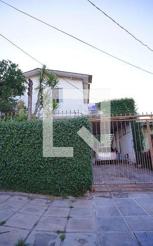 Casa à venda com 300m², 9 quartos e 4 vagasFachada