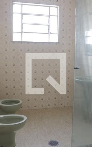 Casa à venda com 115m², 3 quartos e 2 vagasBanheiro