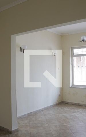 Casa à venda com 115m², 3 quartos e 2 vagassala