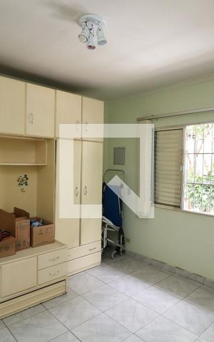 Casa para alugar com 110m², 2 quartos e 2 vagasSuite