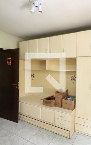 Casa para alugar com 110m², 2 quartos e 2 vagasSuite
