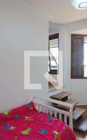 Casa à venda com 532m², 6 quartos e 4 vagasQuarto 2