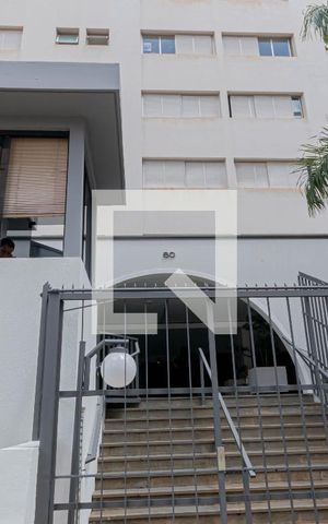 Apartamento para alugar com 44m², 1 quarto e sem vaga Apartamento para alugar com 44m², 1 quarto e sem vagaFachada