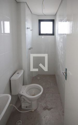 Apartamento à venda com 55m², 2 quartos e 1 vaga Apartamento à venda com 55m², 2 quartos e 1 vagaBanheiro