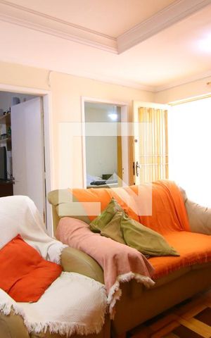 Casa à venda com 180m², 2 quartos e 3 vagasSala