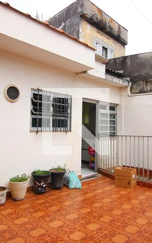 Casa à venda com 180m², 2 quartos e 3 vagasÁrea externa