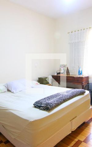 Casa à venda com 180m², 2 quartos e 3 vagasQuarto 1