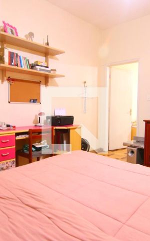 Casa à venda com 180m², 2 quartos e 3 vagasQuarto 2