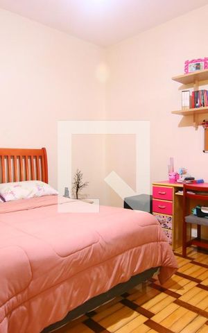 Casa à venda com 180m², 2 quartos e 3 vagasQuarto 2