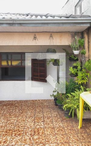 Casa à venda com 117m², 3 quartos e 2 vagas Casa à venda com 117m², 3 quartos e 2 vagasterraço