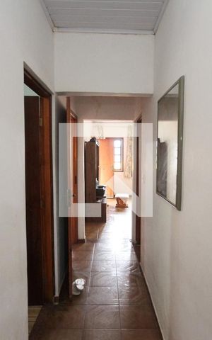 Casa à venda com 117m², 3 quartos e 2 vagas Casa à venda com 117m², 3 quartos e 2 vagascorredor