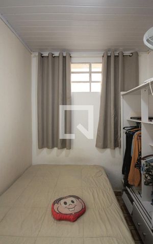 Casa à venda com 117m², 3 quartos e 2 vagas Casa à venda com 117m², 3 quartos e 2 vagasQuarto 02