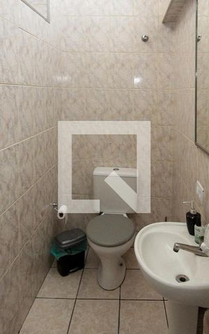 Casa à venda com 117m², 3 quartos e 2 vagas Casa à venda com 117m², 3 quartos e 2 vagasbanheiro